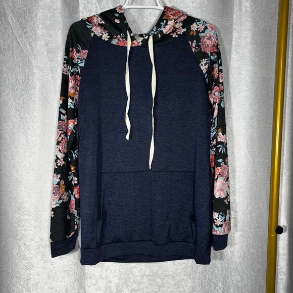 33. 12 Pm by Mon Ami Floral Sleeve Hoodie - Picture 4 of 6